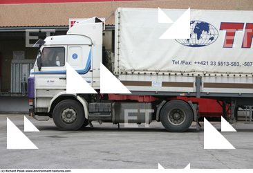 Photo Reference of Truck