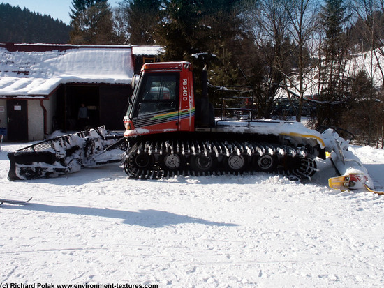 Snow Vehicles