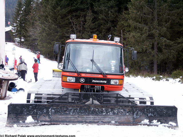 Snow Vehicles