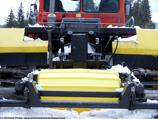 Snow Vehicles