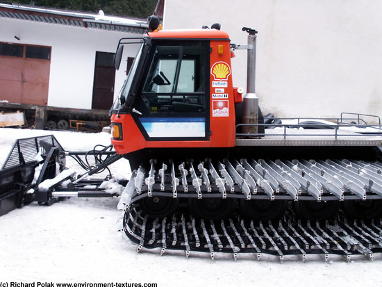 Snow Vehicles