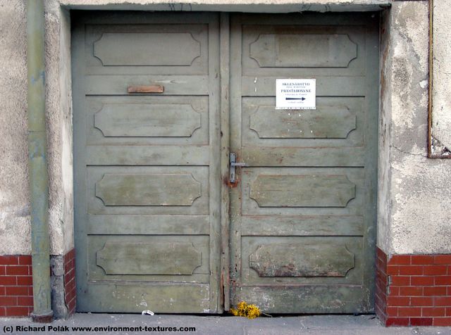 Double Wooden Doors