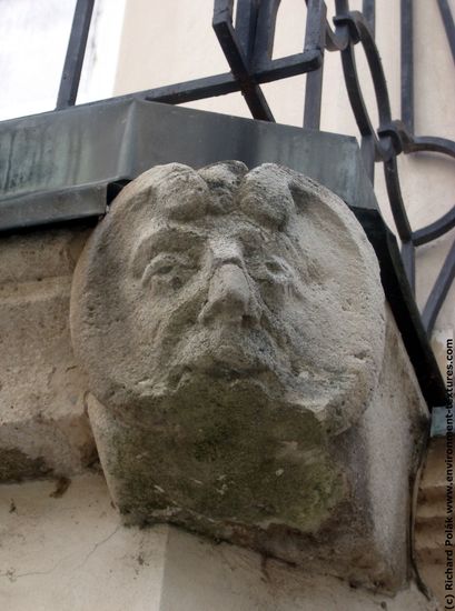 Heads Ornate