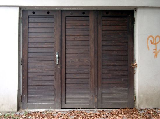 Single Old Wooden Doors