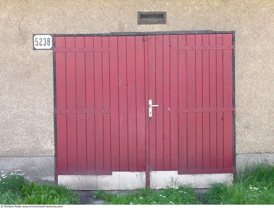 Double Wooden Doors