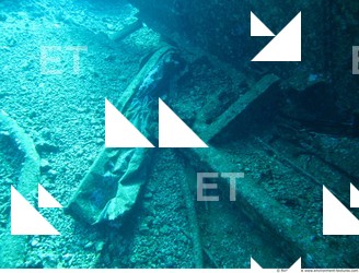 Photo Reference of Shipwreck