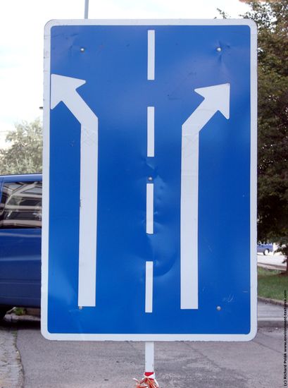 Directional Traffic Signs