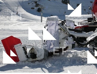 Photo References of Snow Ratrak