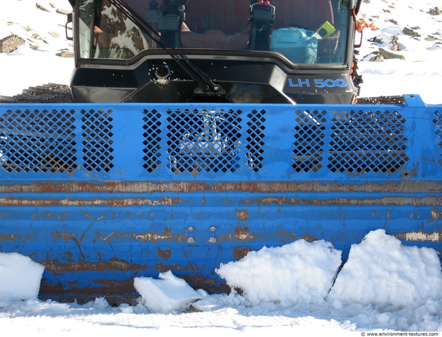 Snow Vehicles