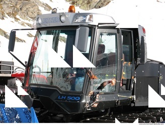 Photo References of Snow Ratrak