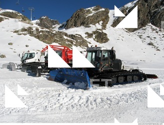 Photo References of Snow Ratrak