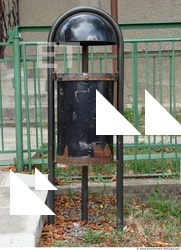 Photo Reference of Container Trash