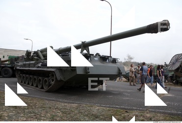 Photo Reference of Tank