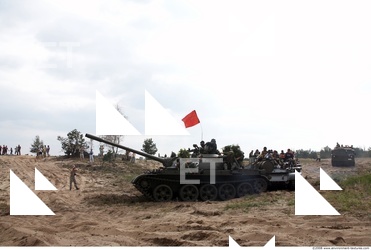 Photo Reference of Tank