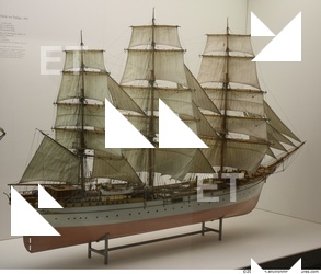 Photo Reference of Ship Model