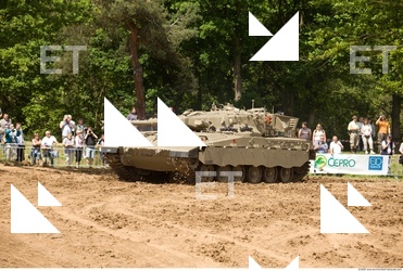 Photo Reference of Tank