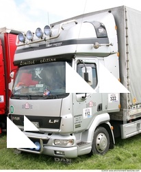 Photo Reference of Truck