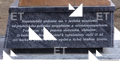 Memorial Plaque 0011