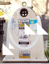 Photo Reference of Container Trash