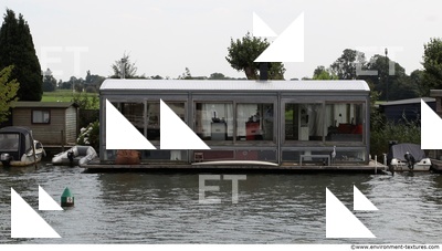 Houseboat 0021