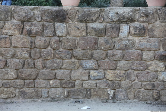 Mixed Size Walls Stones