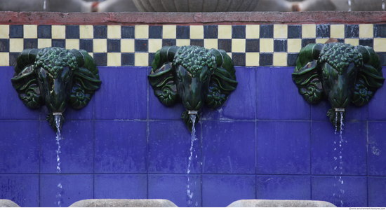 Heads Ornate