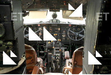 aeroplane cockpit 0002