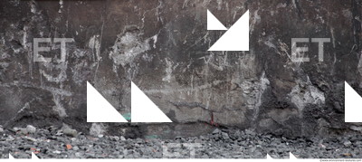 wall plaster damaged 0004