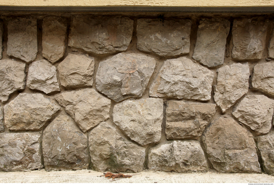 Mixed Size Walls Stones