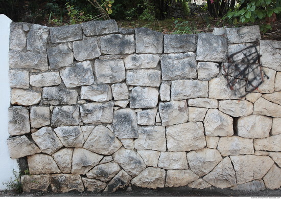 Mixed Size Walls Stones