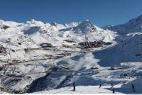 Photo Texture of Background Snowy Mountains