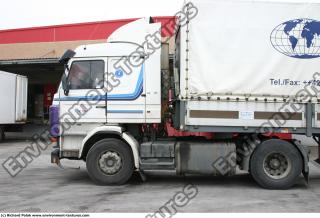 Photo Reference of Truck