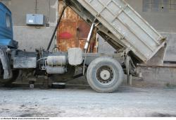 Photo References of Dumptruck