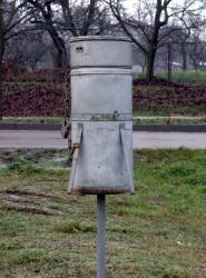 Container Trash Plaster