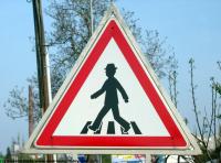 Photo Texture of Pedestrian Crossing Traffic Sign