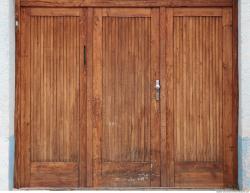 Double Wooden Doors